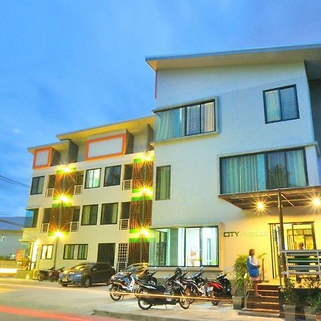 City Ratsada Lampang Exterior foto
