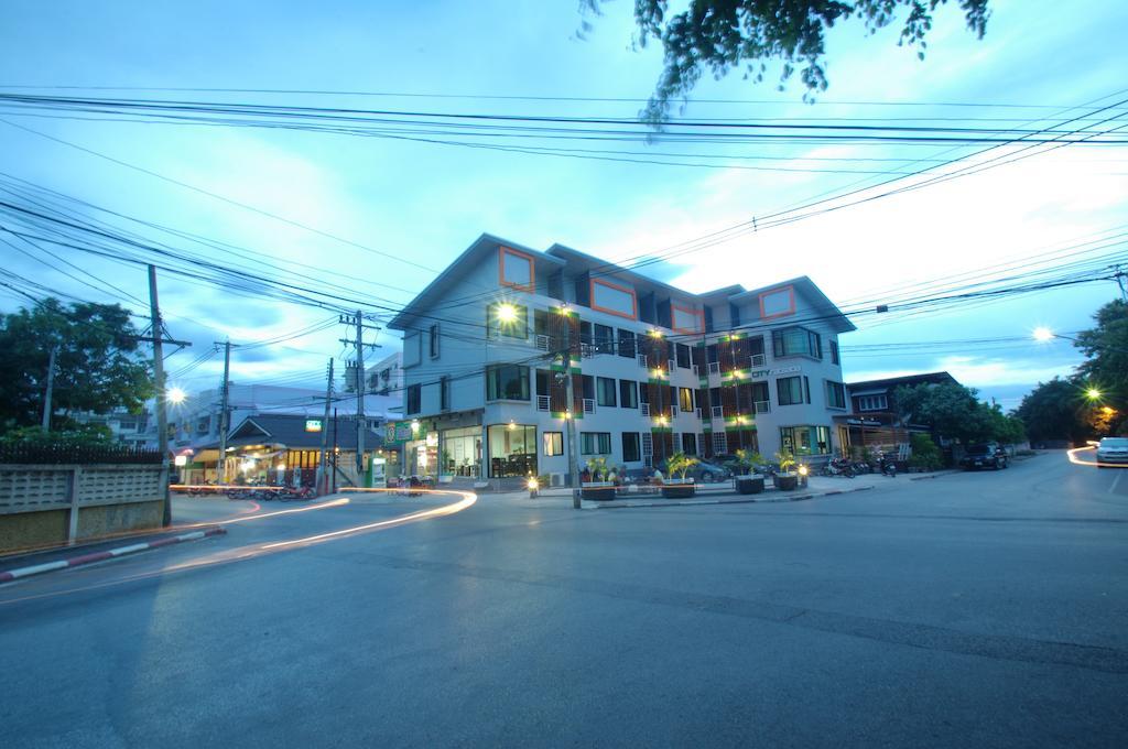 City Ratsada Lampang Exterior foto